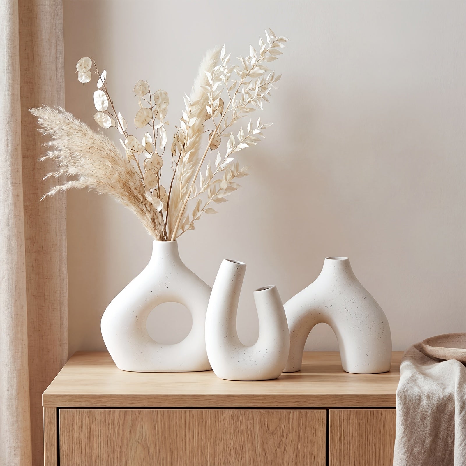 TOMNK 5pcs Suitable for Nordic Modern Boho Ceramic Vase Set - Matte Base Vases with Sturdy Footed, Minimalist Aesthetic Decorative Flower Holders for Shelf, Mantle, Entryway Table Decor, for Home Decorations (Ceramic)